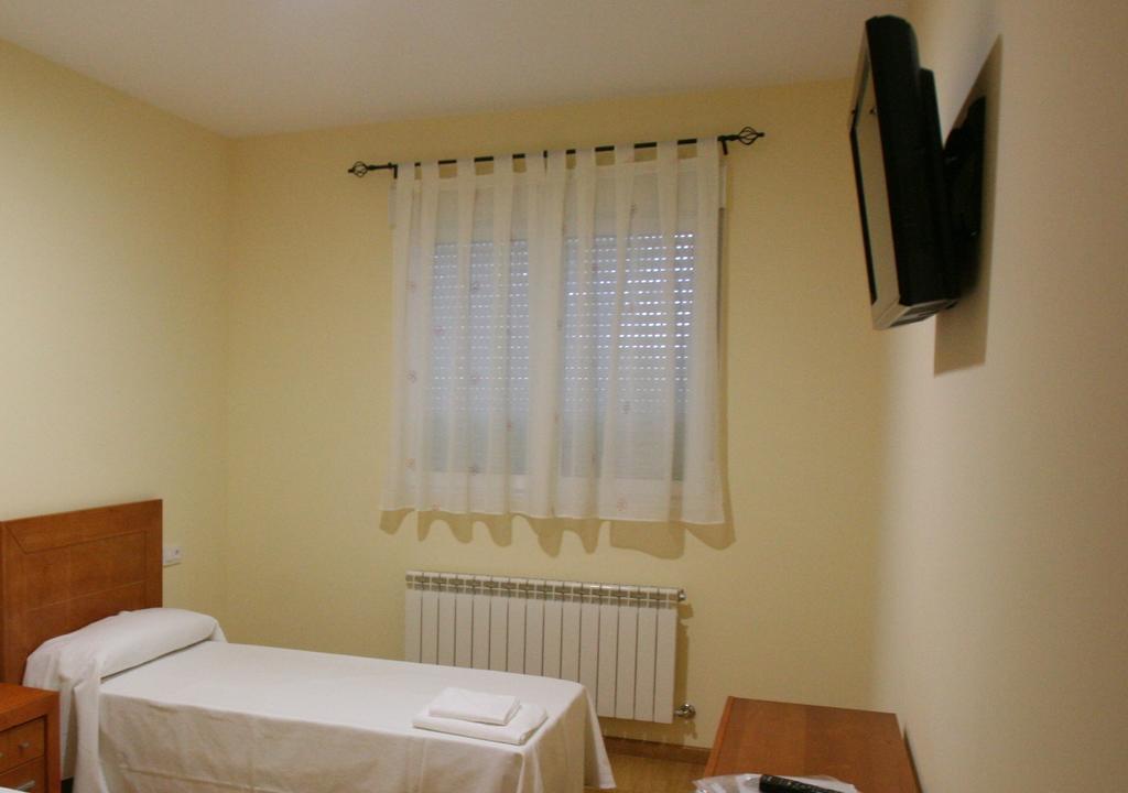 Albergue La Encina Hospital de Órbigo Oda fotoğraf